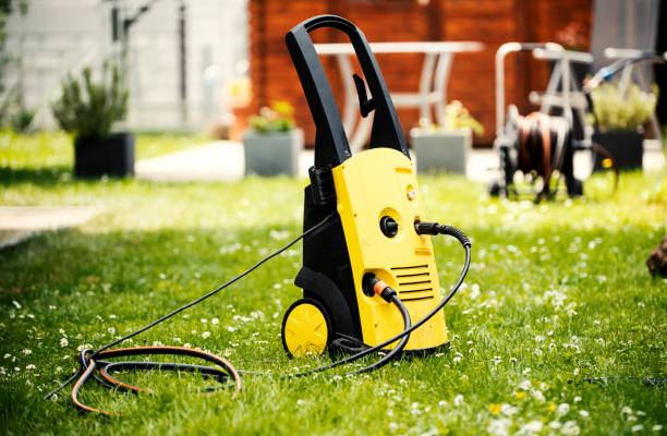 Best Pool Deck Cleaning  in Perry Heights, OH